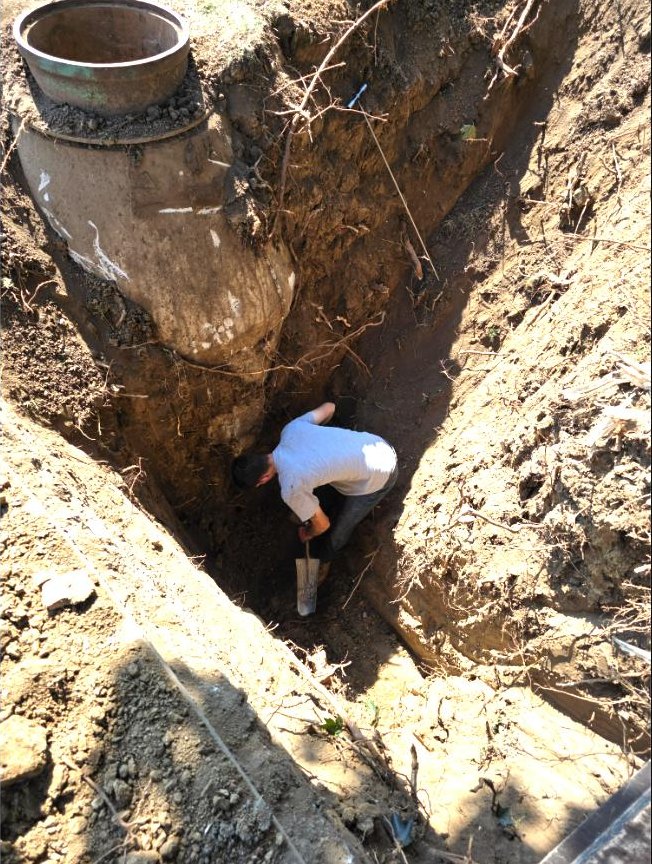 Outdoor Plumbing Repairs, Old School Plumbing
